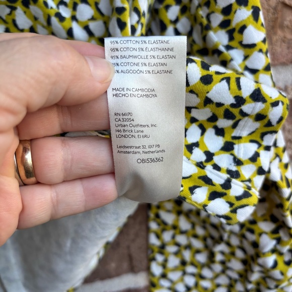Anthropologie Maeve Yellow and Black Patterned Rush Top - Picture 6 of 7